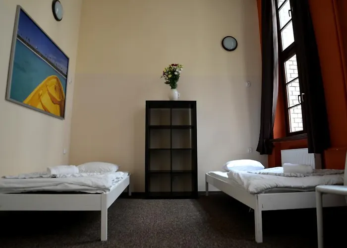 The One ホステル