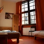 Hostel The One