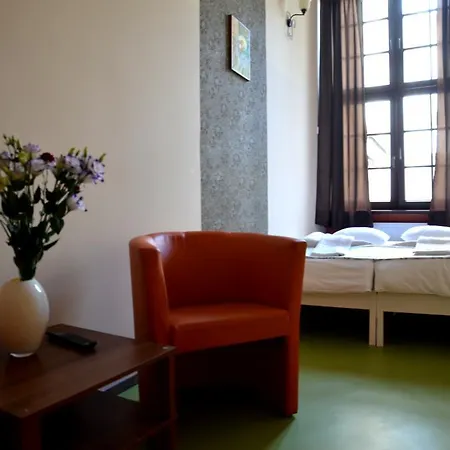 Hostel The One